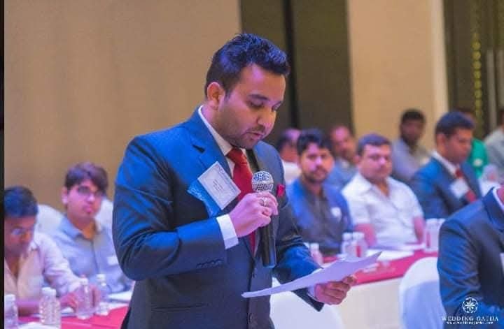Pradeep Maheshwari speaking at a professional event